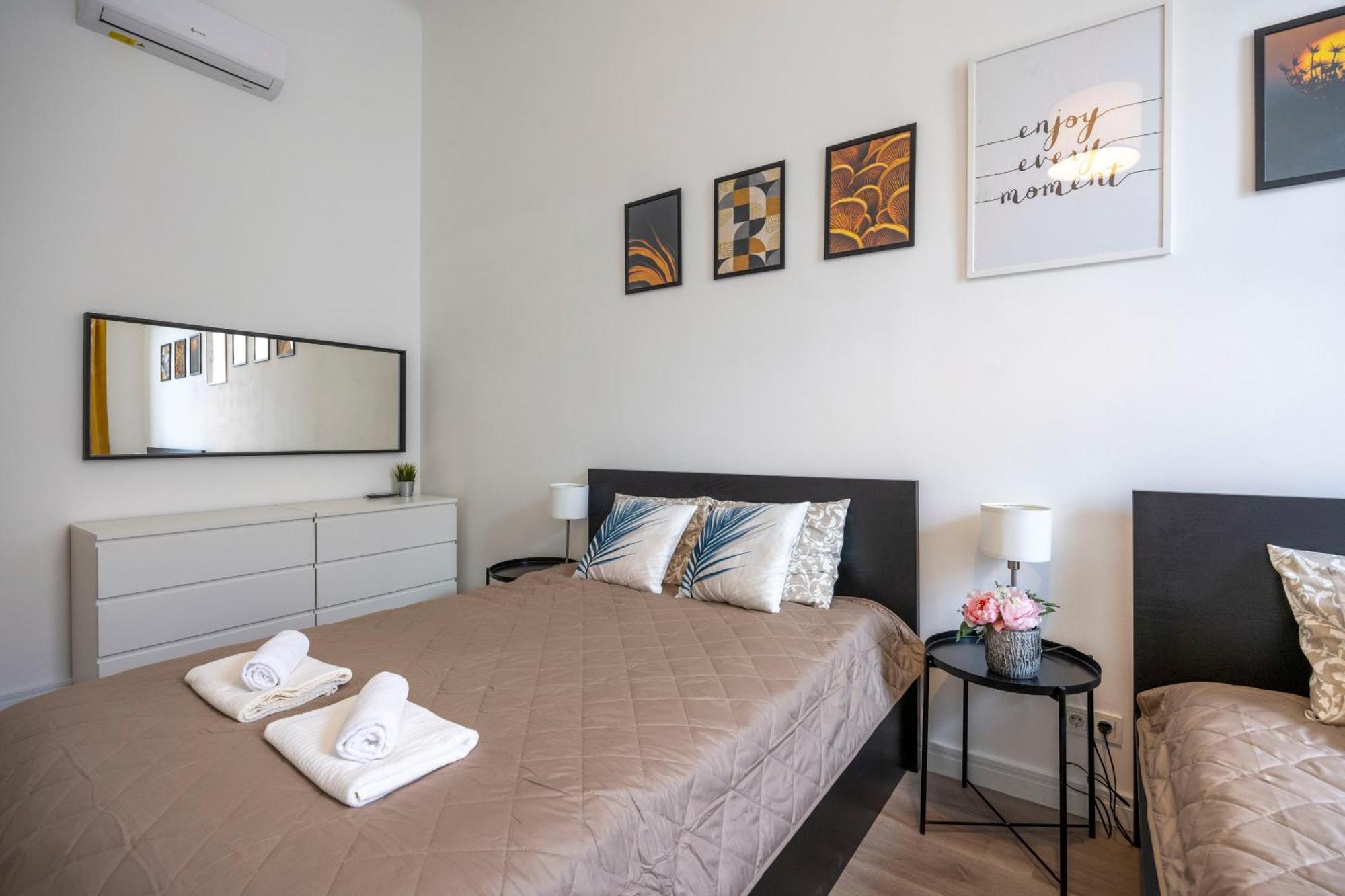 Spacious Cozy With 4bedroom In The Heart Of Bp Boedapest